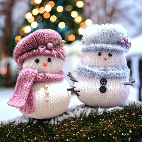 Handcrafted 9" Pink Female Snowman Christmas Decor Holiday Gift Decoration - Picture 6 of 8